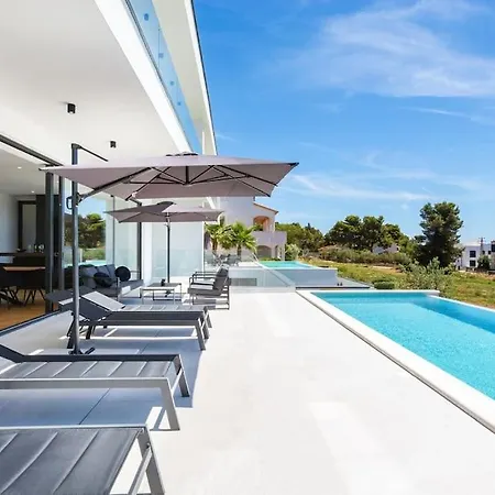 Villa Dali & Taboo With Spa And Heated Pool Medulin