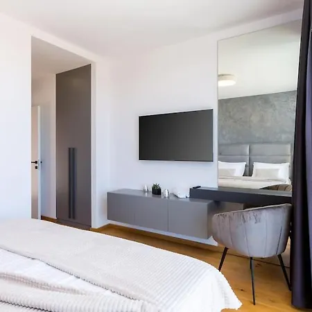 Villa Dali & Taboo With Spa And Heated Pool Medulin