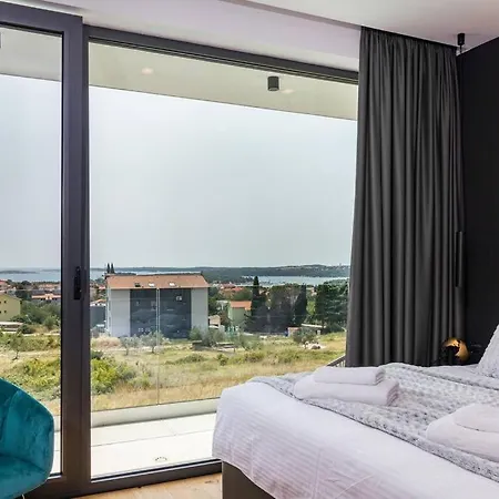 Dali & Taboo With Spa And Heated Pool Villa *