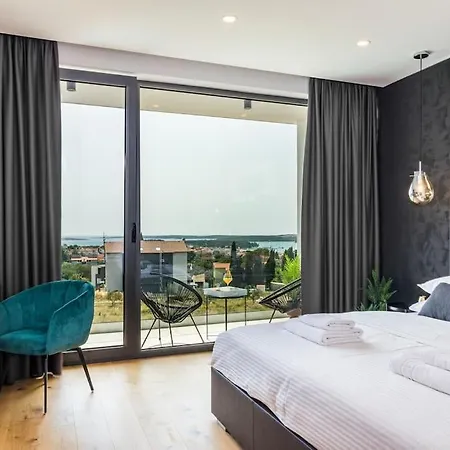 Villa Dali & Taboo With Spa And Heated Pool *