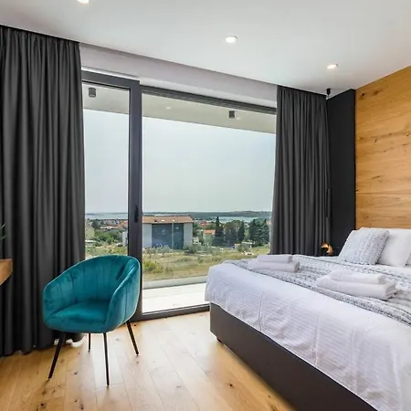 Villa Dali & Taboo With Spa And Heated Pool Medulin