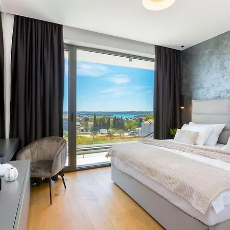 Villa Dali & Taboo With Spa And Heated Pool